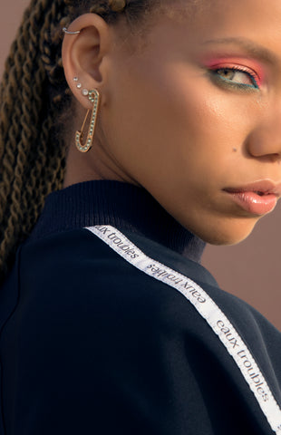 Signature T by eaux troubles | Cropped